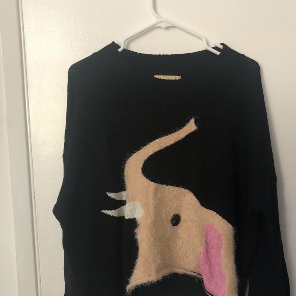Seeking info on white label wildfox sweaters